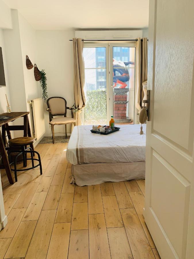 Bed And Breakfast Luxe La Defense U-Arena Courbevoie Exterior foto